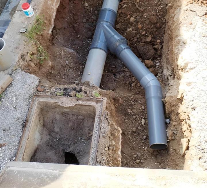 Comptez sur moi pour installer votre fosse septique et votre réseau d’assainissement.