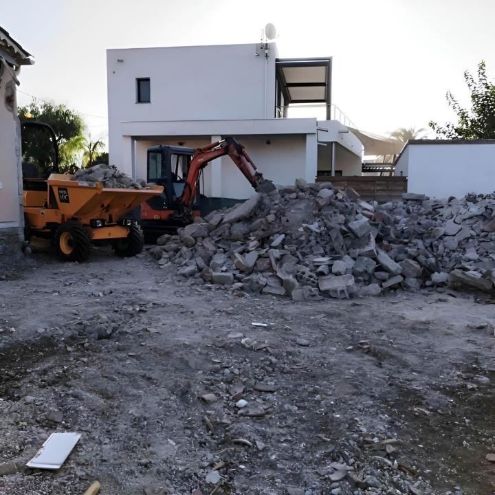 Rapidité d’exécution des travaux de démolition garantie.