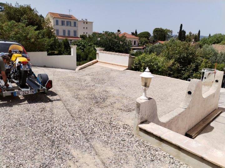 Réalisation de fondations de murs de soutènement Rocbaron